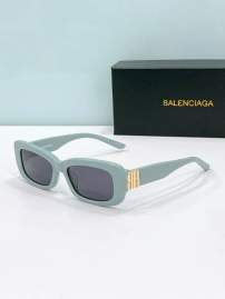 Picture of Balenciaga Sunglasses _SKUfw79164470fw
